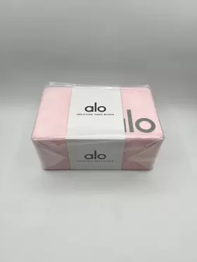 191677189393 ALO YOGA Block Uplifting Powder Pink