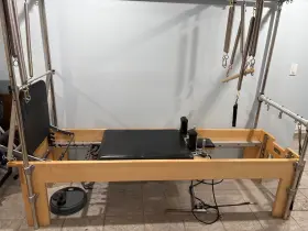 111922 BALANCED BODY Pilates Reformer 111922 BALANCED BODY Pilates Reformer