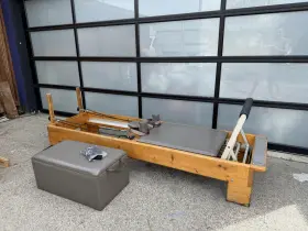 9053 CURRENT CONCEPTS Pilates Reformer Precursor Balanced 9053 CURRENT CONCEPTS Pilates Reformer Precursor Balanced