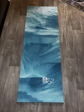 FIT 52 CARRIE UNDERWOOD Slip Exercise Yoga Mat Touch