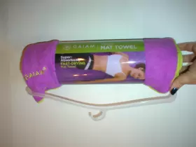 018713610584 GAIAM Mat Towel Drying Thirsty Yoga Pilates Pink