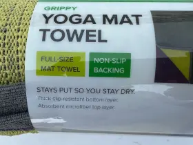 018713613455 GAIAM Yoga Mat Towel Dual Grip Grippy #3