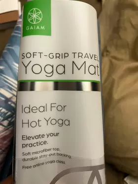 018713622051 GAIAM Burst Yoga Mat Pvc Latex Slip 018713622051 GAIAM Burst Yoga Mat Pvc Latex Slip