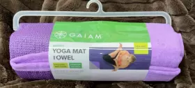018713625168 GAIAM Mat Towel Yoga Absorbent Drying
