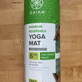 018713631435 GAIAM Yoga Mat Reversible Slip