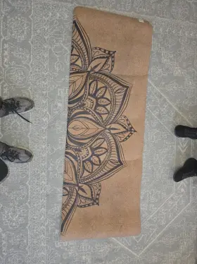 018713634955 GAIAM Cork Yoga Mat Natural Anti Odor Design
