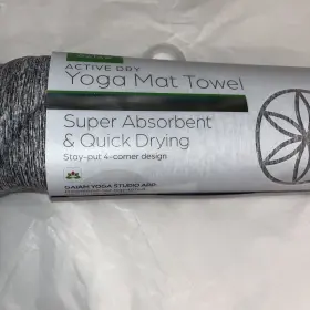 018713636126 GAIAM Yoga Mat Towel Microfiber Absorbent #2