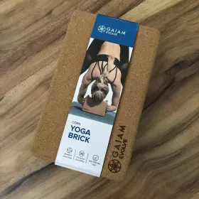 03-63550 GAIAM Evolve Cork Yoga Brick Eco