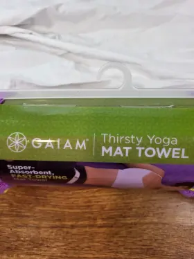 05-61340 GAIAM Thirsty Yoga Mat Towel Drying Wick Absorbent #2