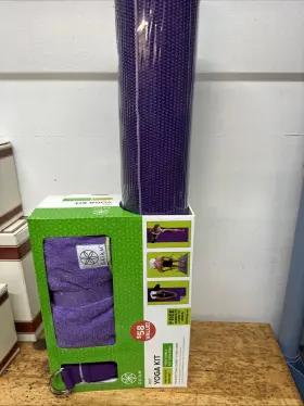 05-62631 GAIAM Yoga Mat Slip Strap Towel Kit