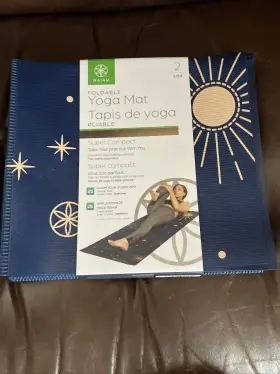 05-62672 GAIAM Yoga Mat Folding Travel Fitness Exercise