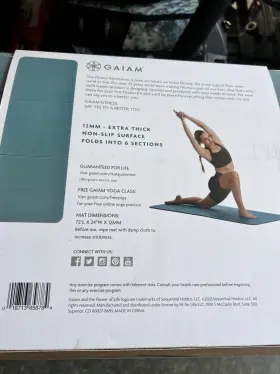 05-65878 GAIAM Slip Folding Fitness Yoga Mat Rectangle