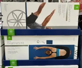 0564626 GAIAM Yoga Beginners Kit 0564626 GAIAM Yoga Beginners Kit