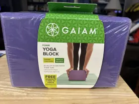Y0199 GAIAM Foam Yoga Block Slip
