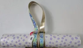 204003 LILY PULITZER Lilly Yoga Mat Strap