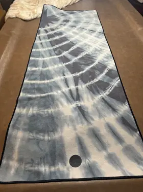 272078490 MANDUKA Yogitoes Skidless Towel