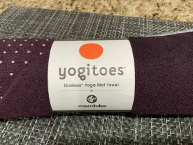 840104806784 MANDUKA Yogitoes Skidless Mat Towel Indulge #2