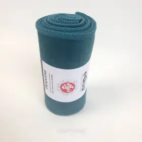 840104823156 MANDUKA Equa Yoga Towel Sage Solid Microfiber