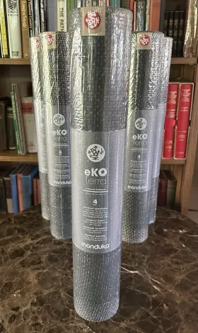 846698050114 MANDUKA Eko Terra Yoga Mat Cushion