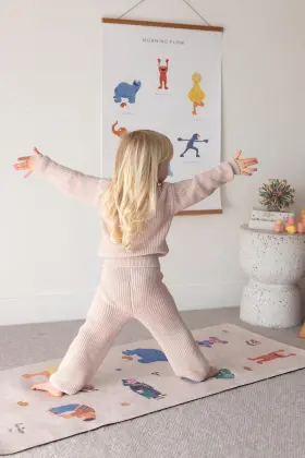 445037117117 MINDFUL AND CO Kids Sesame Street Yoga Mat