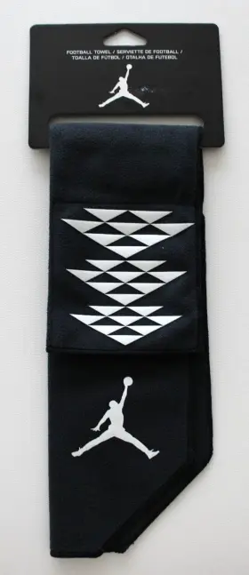 091209434437 NIKE Jordan Vapor Football Towel Unisex