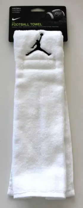 194957376575 NIKE Jordan Football Towel Unisex