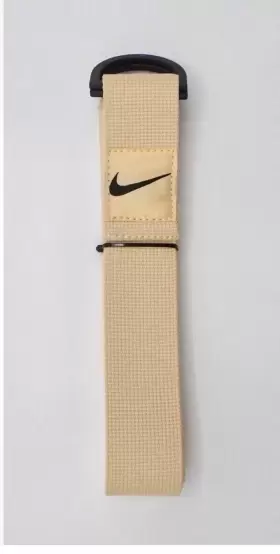 YG0011 NIKE Mastery Yoga Strap Sanddrift Feet