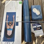 Gaiam Yoga Beginners Kit Blue Mat Block White Belt New. Fixed Price $34.00.