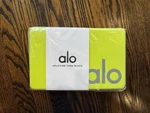 Alo Yoga Uplifting Block Highlighter/silver For Unisex Adults. Fixed Price $25.00.