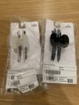 Alo Yoga Black And White Pearl 90s Hair Claw Clip Nwt Original Packaging. Fixed Price $60.00.