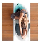 Qiyi Microfiber Yoga Mat Towel 70x26 Non-slip Quick Dry Pebbles Blue Flower New. Fixed Price $9.99.