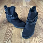 New Suede Black Boots Size 5 Faux Leather Strips Easy Slip-in Rubber Wedge. Fixed Price $6.50.