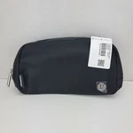 Lululemon Everywhere Belt Bag 1l Black White Nwt Lu9ayns Blk/wht Authentic. Fixed Price $48.95.
