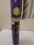 Gaiam Premium Yoga Mat Pilates Sports Fitness Marrakesh Mint 6mm. Fixed Price $20.00.