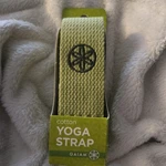 Gaiam Yoga 6ft Gym Fitness Exercise Strap Gray D-ring Belt For Stretching. Fixed Price $4.99.